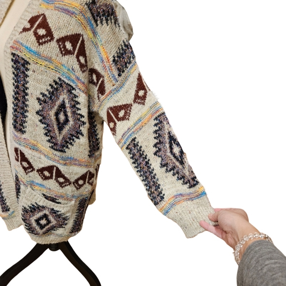 En Creme Southwestern Metallic Cardigan - Picture 4 of 10